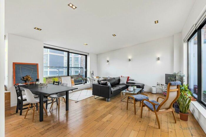 2 Bedroom Flat To Rent In Kingsland Road, London, E2