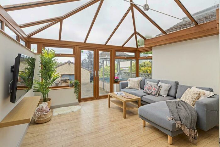 6 Bedroom House To Rent In Kenmore Drive, Bristol, BS7