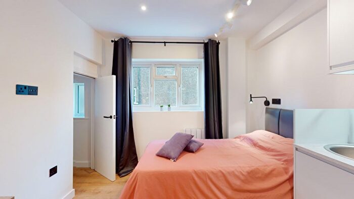 Studio To Rent In Court Way, Acton, W3