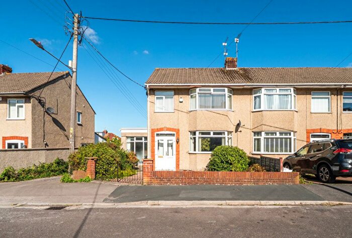 3 Bedroom Semi Detached House For Sale In Deerhurst, Bristol, Gloucestershire, BS15