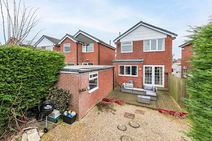 3 Bedroom Detached House For Sale In Throstle Nest Close, Otley, LS21