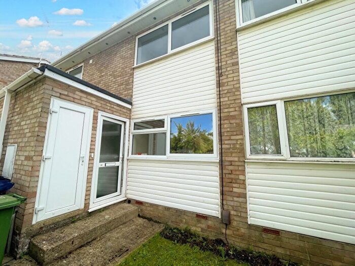 2 Bedroom Maisonette To Rent In Enniskillen Road, CB4