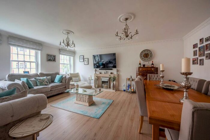 2 Bedroom Flat To Rent In Parkside, Wimbledon Common, London, SW19