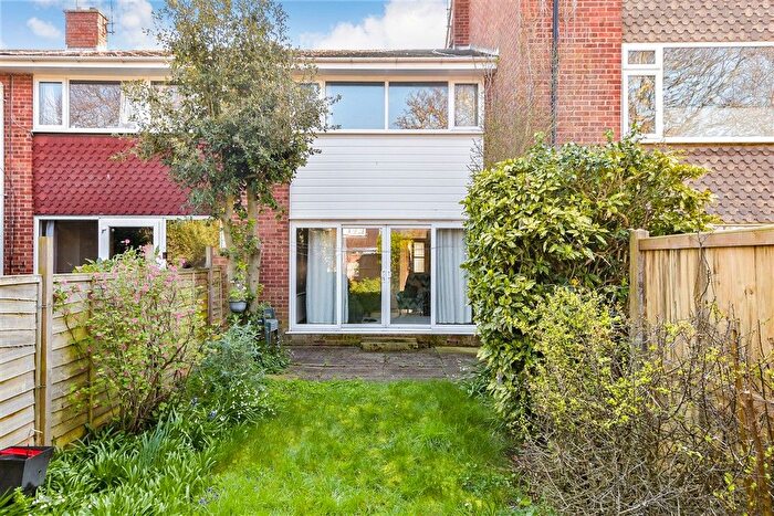 2 Bedroom End Of Terrace House For Sale In Magdalen Court, Broadstairs, Kent, CT10