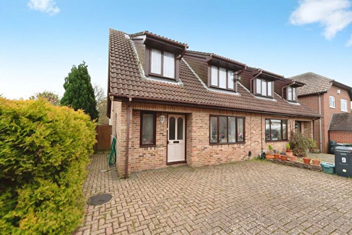 2 Bedroom Bungalow For Sale In Hartwood Gardens, Waterlooville, PO8