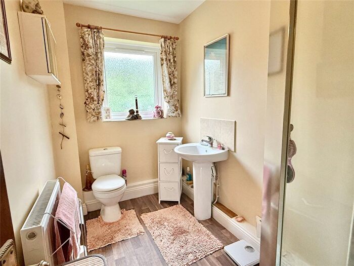 2 Bedroom Bungalow For Sale In Perry View, Gobowen, Oswestry, Shropshire, SY10