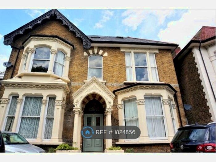 2 Bedroom Maisonette To Rent In Selhurst Road, London, SE25