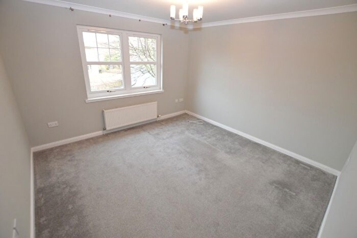 2 Bedroom Flat To Rent In Lemon Terrace, Leven, KY8