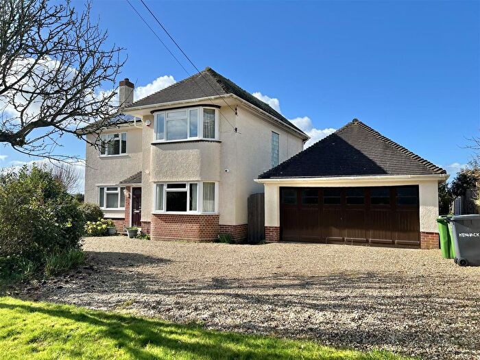 3 Bedroom Detached House For Sale In Horslears, Axminster, EX13