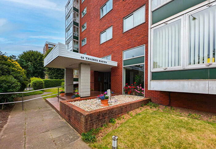 2 Bedroom Apartment To Rent In Thames Haven, Portsmouth Road, KT6