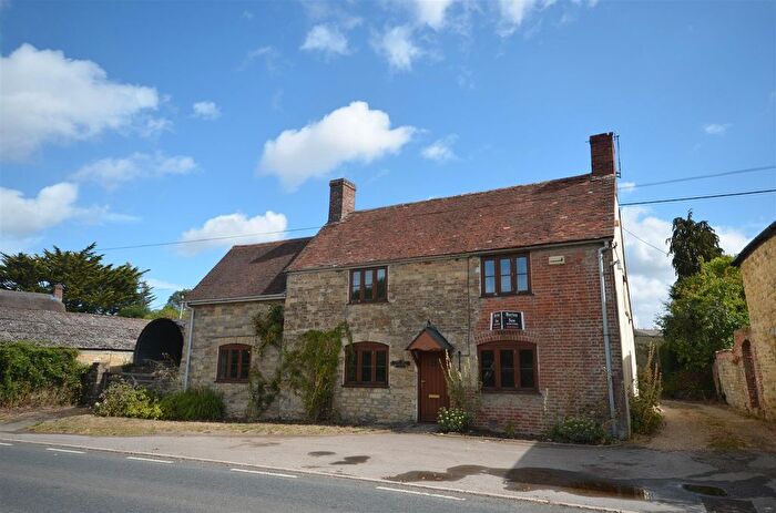 3 Bedroom Cottage For Sale In Fiddleford, Sturminster Newton, DT10