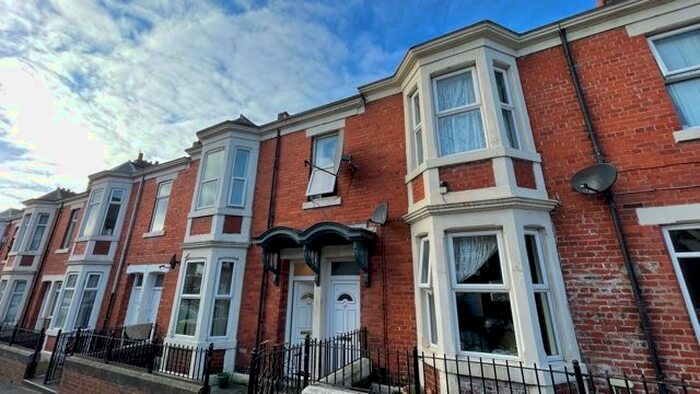 2 Bedroom Flat To Rent In Fairholme Road, Benwell, Newcastle Upon Tyne NE4