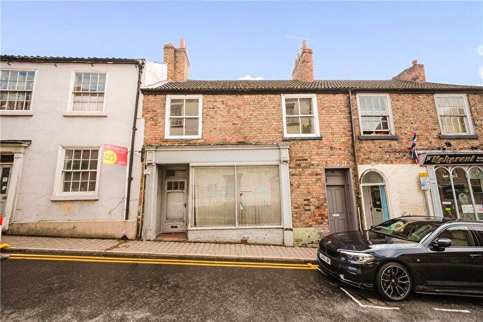 4 Bedroom Terraced House For Sale In High Skellgate, Ripon, North Yorkshire, HG4