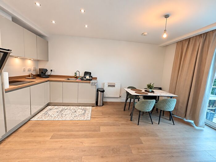 1 Bedroom Flat To Rent In Knoll Rise, Orpington, BR6