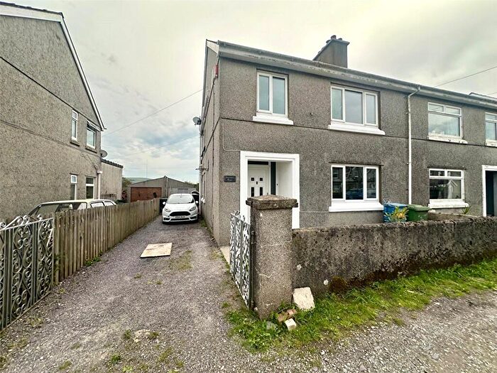 4 Bedroom Semi Detached House For Sale In Clynnog Road, Penygroes, Caernarfon, Gwynedd, LL54
