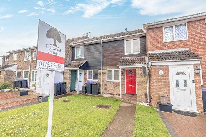 2 Bedroom Terraced House To Rent In Leas Drive, Iver, SL0