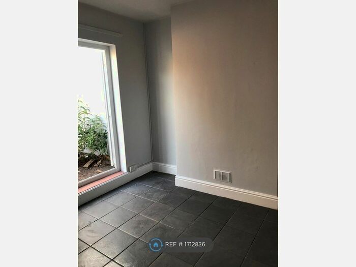 3 Bedroom Terraced House To Rent In British Rd, Bristol, BS3