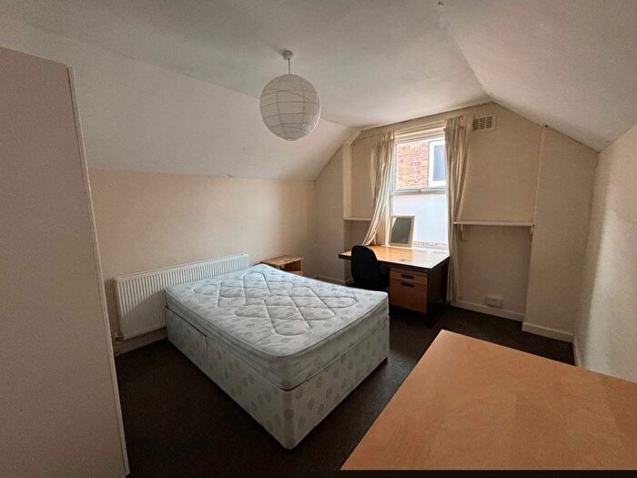 5 Bedroom Property To Rent In Teversal Avenue, Lenton, NG7