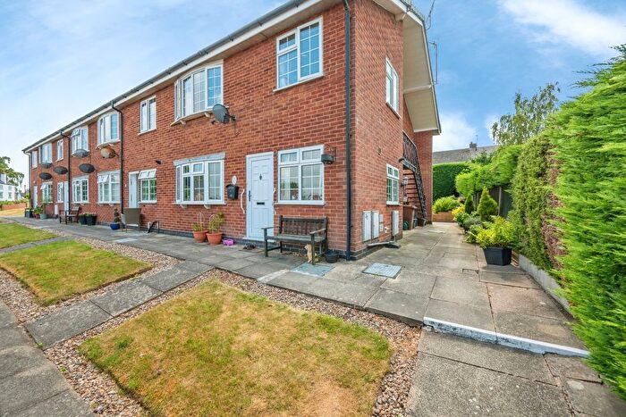 2 Bedroom Flat For Sale In Doles Lane, Derby, Derbyshire, DE65