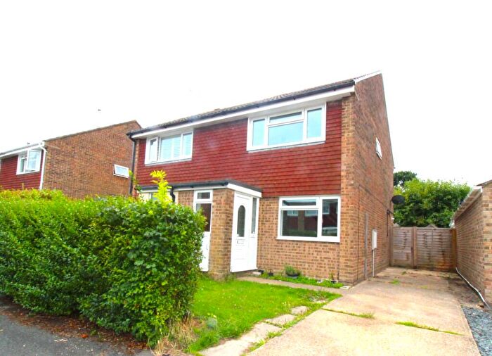 2 Bedroom Semi-Detached House For Sale In Cathay Gardens, SO45