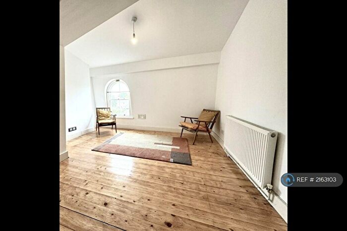 1 Bedroom Flat To Rent In Stamford Grove West, London, N16