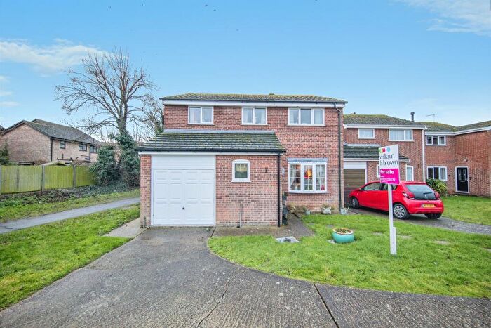 5 Bedroom Link Detached House For Sale In Mallard Way, Great Cornard, Sudbury, CO10