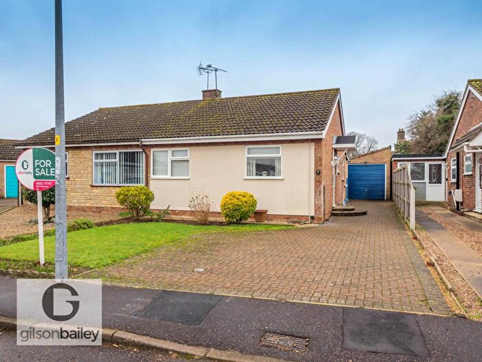 2 Bedroom Semi Detached House For Sale In Morse Close, Brundall, NR13