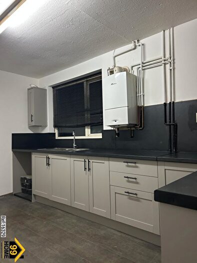 3 Bedroom Semi-detached House To Rent In Camden Gardens, Thornton Heath, Surrey, CR7