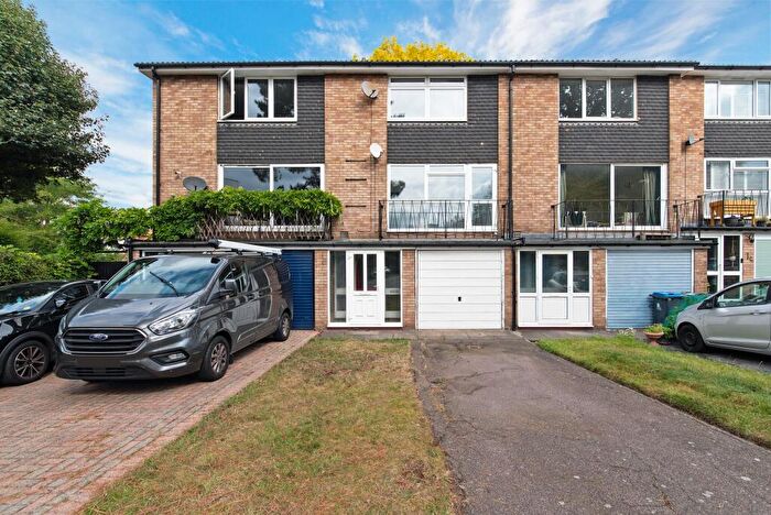 3 Bedroom Terraced House To Rent In Cranes Drive, Surbiton, KT5