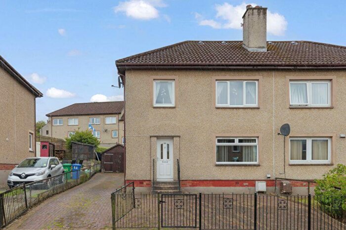 4 Bedroom Semi-Detached House For Sale In Keltyhill Crescent, Kelty, KY4