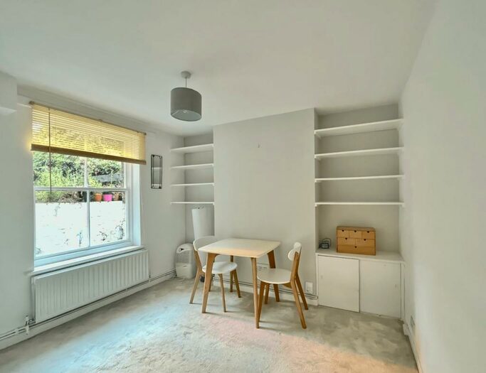 1 Bedroom Apartment To Rent In Hurst Street, Herne Hill, London, SE24