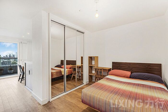1 Bedroom Flat For Sale In Jefferson Plaza, Bow, E3