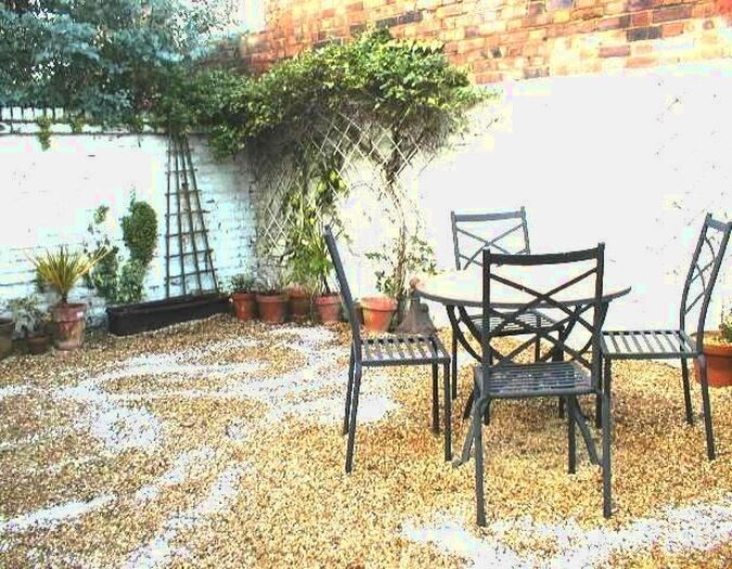 2 Bedroom Flat To Rent In Kilburn Lane, Queens Park, London, W10