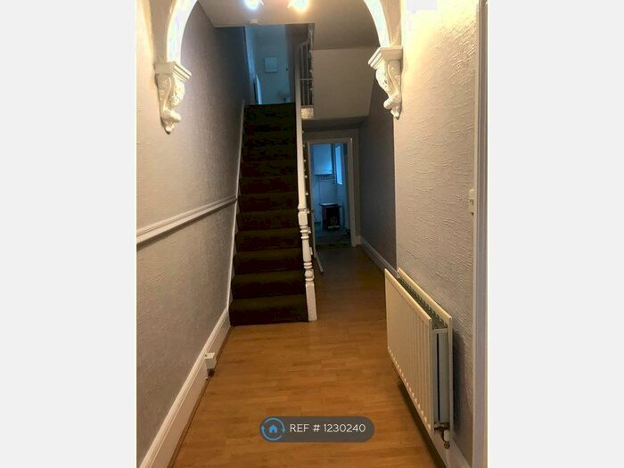 3 Bedroom Semi-Detached House To Rent In Princes Street, Bishop Auckland, DL14