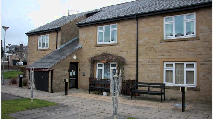 1 Bedroom Flat To Rent In Kingston Court, Halifax, West Yorkshire, HX1