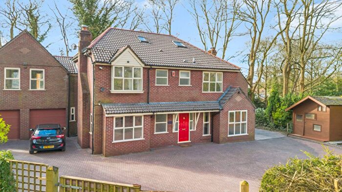 5 Bedroom Detached House For Sale In Lakeview, Willow Bank, Newton-Le-Willows, WA12