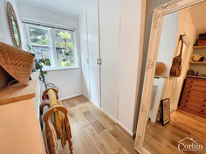 2 Bedroom Apartment For Sale In Surrey Road South, Bournemouth, BH4