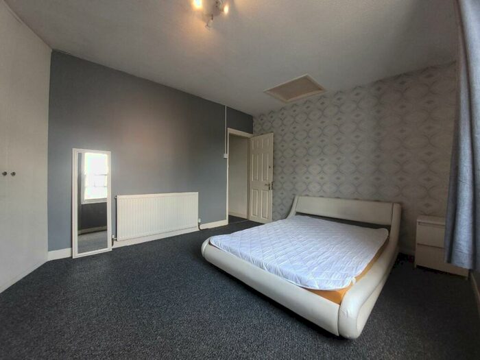 4 Bedroom Terraced House To Rent In Bedroom Student Home - St. Peters Place, City Centre, CT1