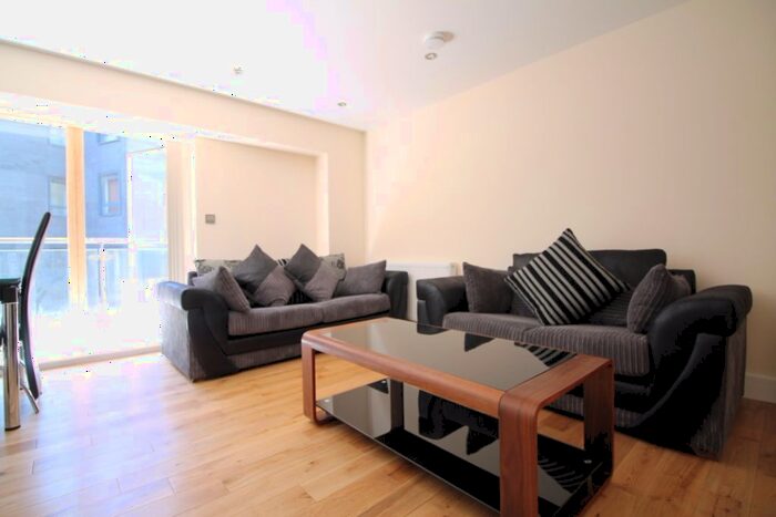 2 Bedroom Flat To Rent In Shirley Street, Canning Town, E16