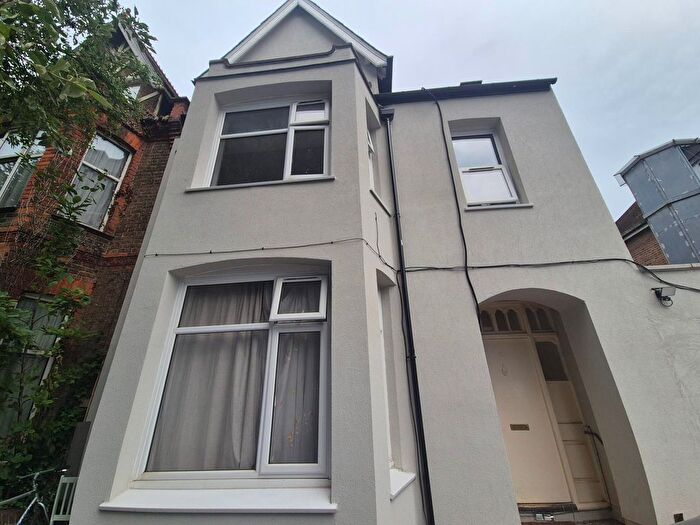 1 Bedroom Flat To Rent In Harrowdene Road, Harrow, HA0