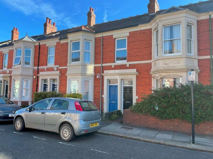 2 Bedroom Flat To Rent In Myrtle Grove, Newcastle Upon Tyne, NE2