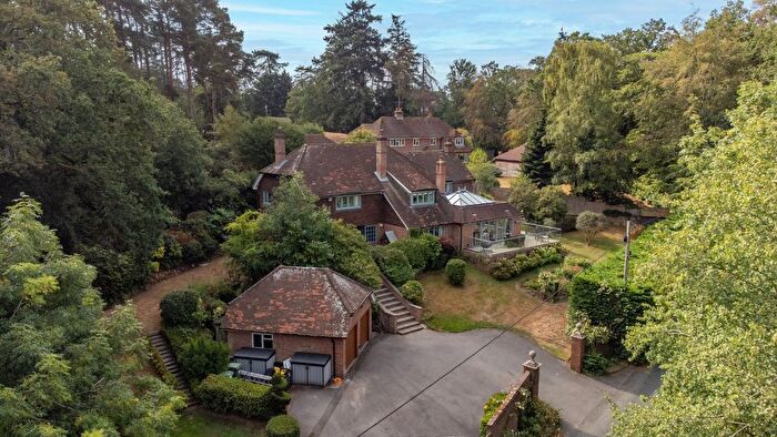 5 Bedroom Detached House For Sale In Red Shute Hill, Hermitage, Thatcham, Berkshire, RG18