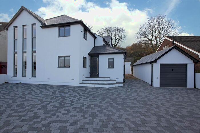 4 Bedroom Detached House To Rent In Goldstone Crescent, Hove BN3