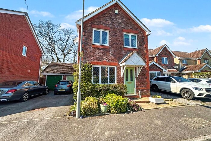 3 Bedroom Detached House For Sale In Verwood, BH31