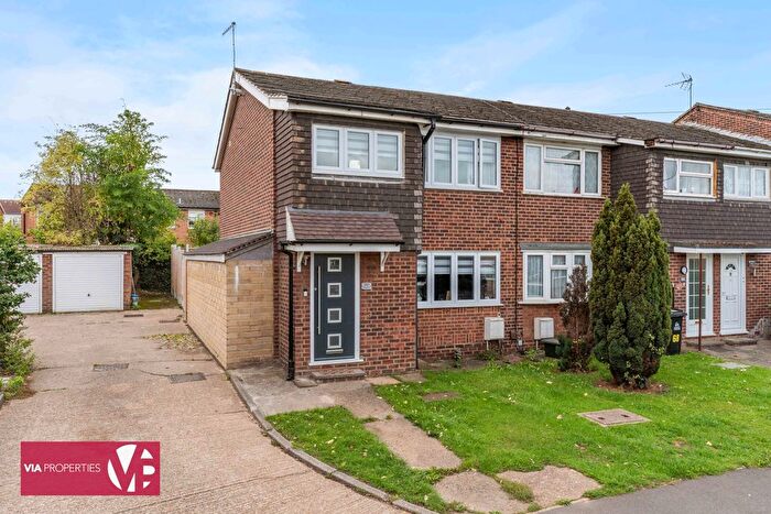 3 Bedroom End Of Terrace House To Rent In Davison Drive, Cheshunt, EN8