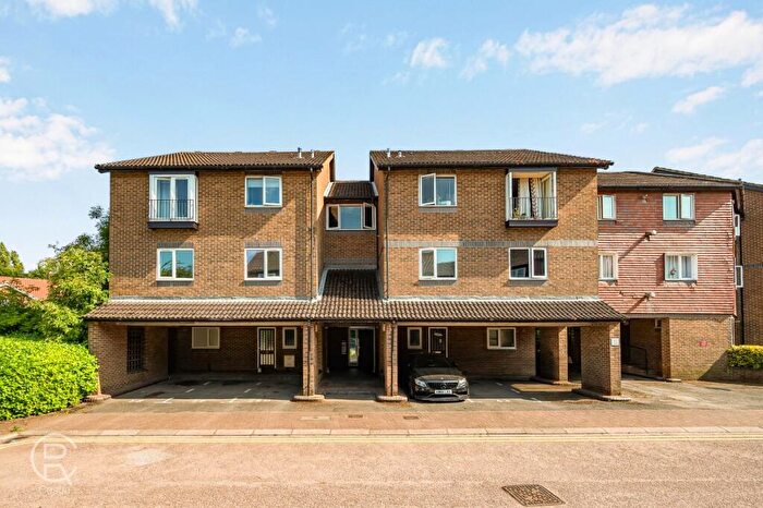 2 Bedroom Flat To Rent In Abbeyfields Close, NW10