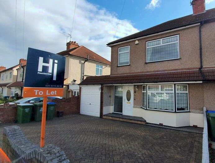 3 Bedroom Property To Rent In Danson Crescent, Welling DA16