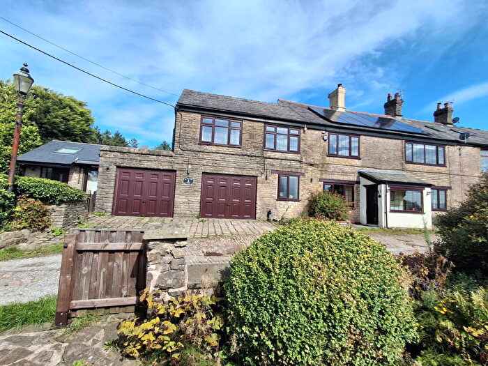 4 Bedroom Barn Conversion For Sale In Werneth Low Road, Hyde, SK14