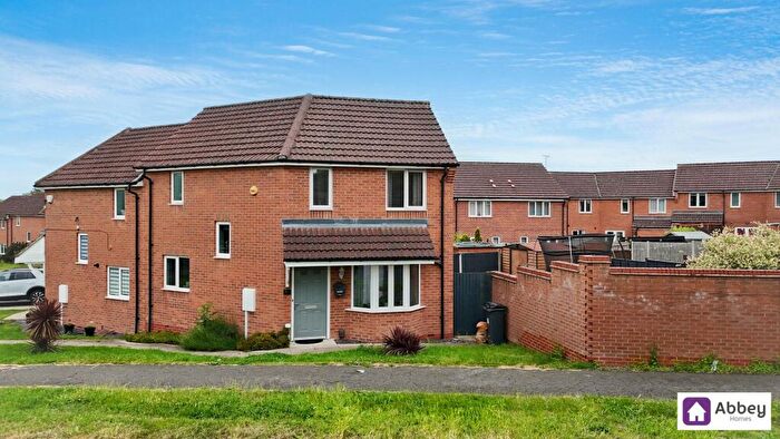 2 Bedroom End Of Terrace House For Sale In Newbiggin Place, Leicester, LE4