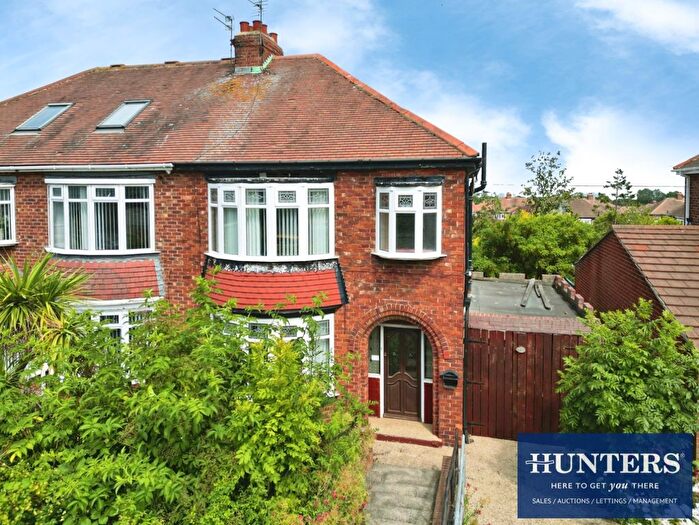 3 Bedroom Semi-Detached House For Sale In Cairns Road, Fulwell, Sunderland, SR5